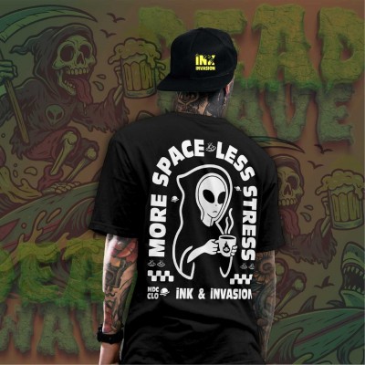 Тениска унисекс More Space, Less Stress – Alien Tee II